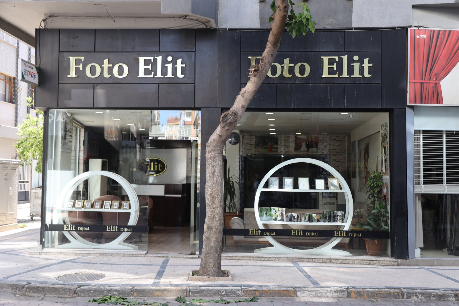 Foto Elit Mağaza Cephe